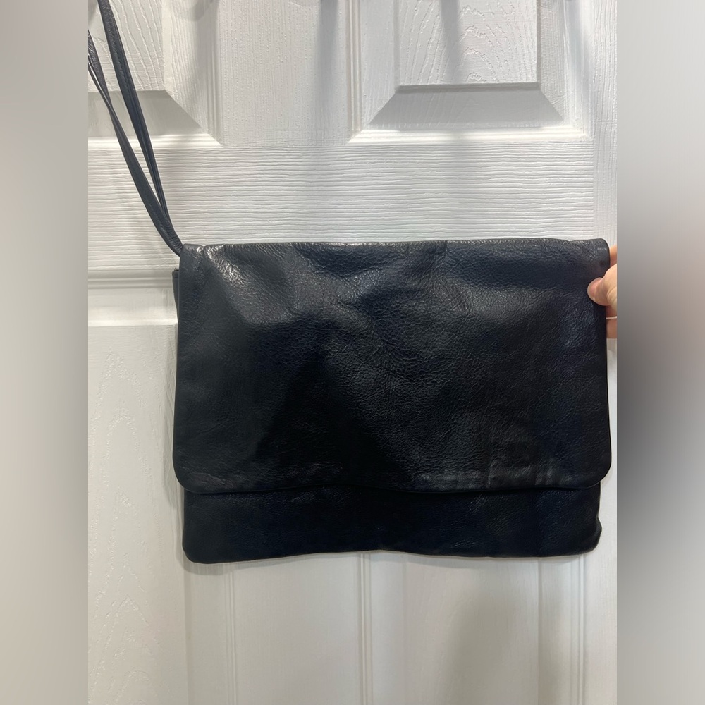 J crew leather clutch - black 🤍